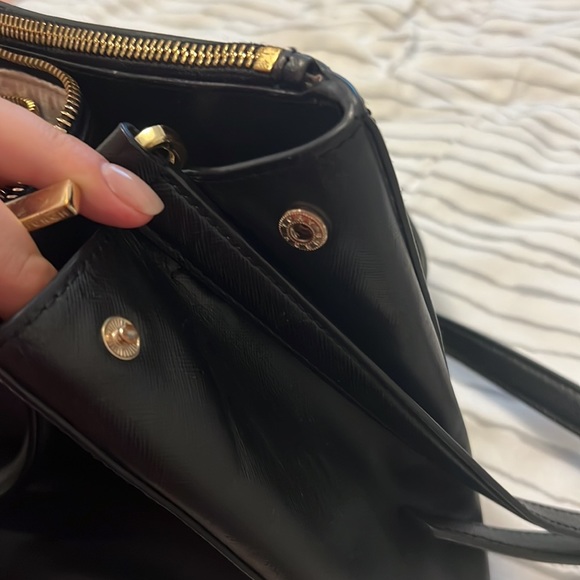 Tory Burch Black Textured leather Robinson tote with long & short straps. - Picture 3 of 7